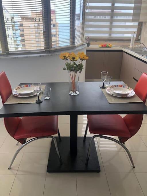 דורס Cozy 1-Bedroom Flat, Beachside מראה חיצוני תמונה
