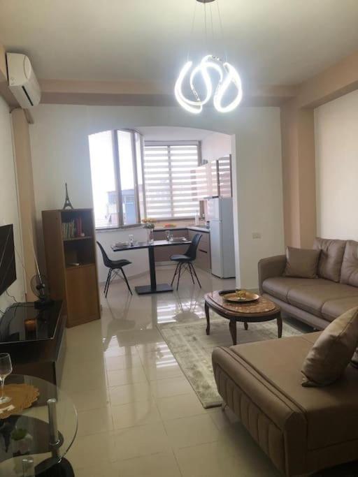 דורס Cozy 1-Bedroom Flat, Beachside מראה חיצוני תמונה