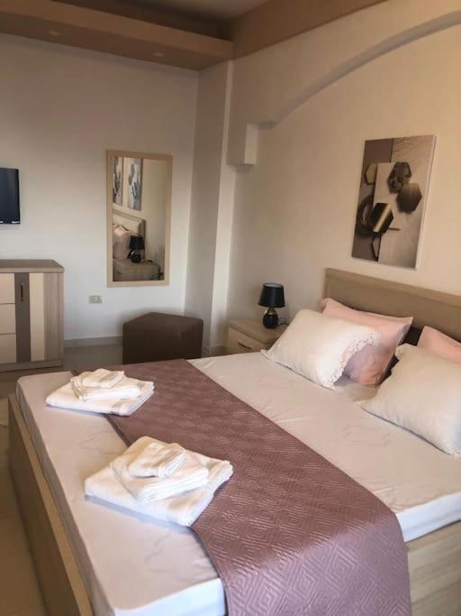 דורס Cozy 1-Bedroom Flat, Beachside מראה חיצוני תמונה